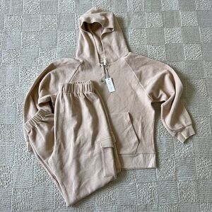 Rylee + Cru Woman’s Jogger Set